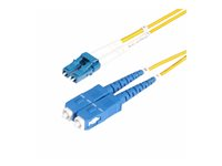 StarTech.com 2m (6ft) LC to SC (UPC) OS2 Single Mode Duplex Fiber Optic Cable, 9/125µm, Laser Optimized, 10G, Bend Insensitive, Low Insertion Loss - LSZH Fiber Patch Cord (SMLCSC-OS2-2M) - Patch-kabel - LC/UPC enkelläge (hane) till SC/UPC enkelläge (hane) - 2 m - 2 m - 2 mm - fiberoptisk - duplex - 9 / 125 mikrometer - OS1/OS2 - halogenfri, passiv - gul SMLCSC-OS2-2M
